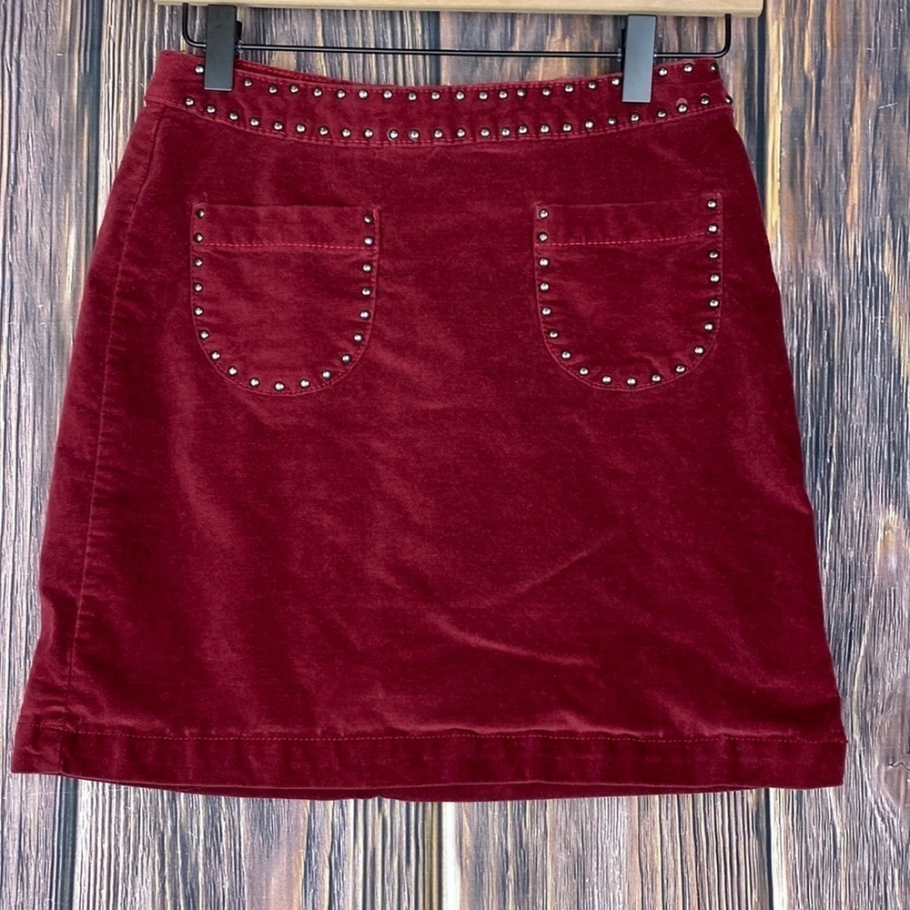 Darling Massimo Maroon Mini Skirt W/ Stud Details- Size 00